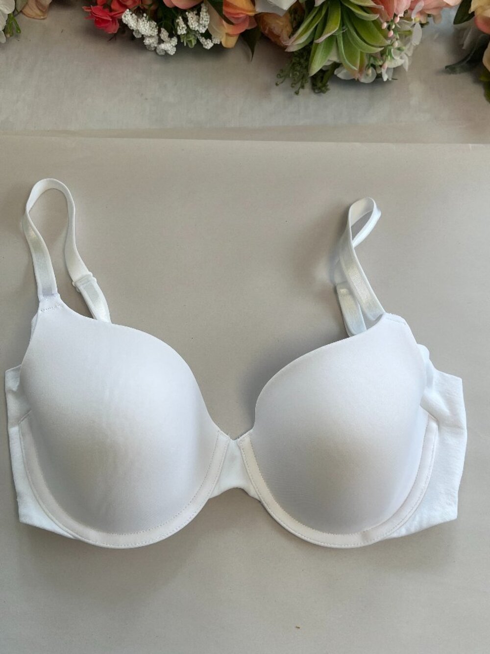 Warner's 34B White No Side Effects Seamless Underwire T-Shirt Bra RA3061A